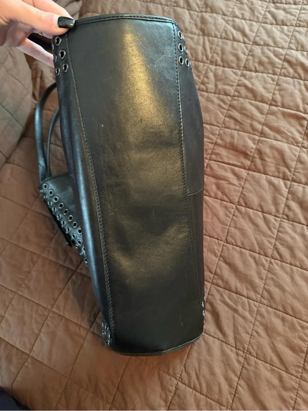 HTF Coach 2014 grommet Carlyle large shoulder bag